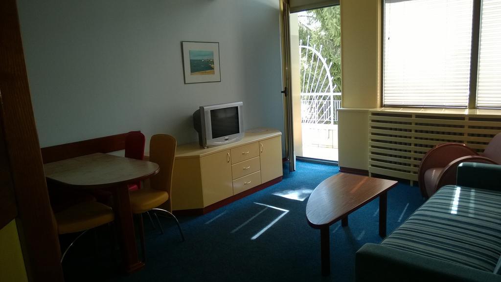 Apartments Mavesa Vrnjačka Banja Rom bilde